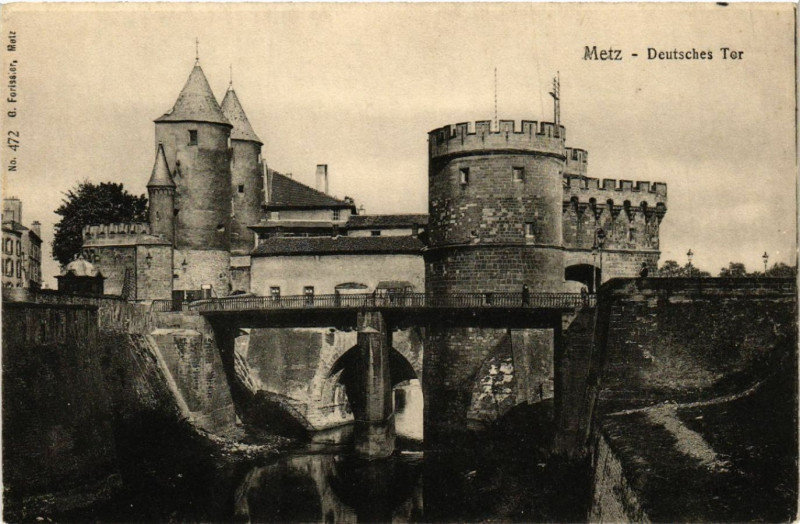Carte postale ancienne Metz - Deutsches Tor à Metz