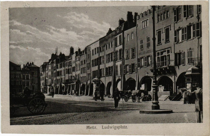 Carte postale ancienne Metz Ludwigsplatz à Metz