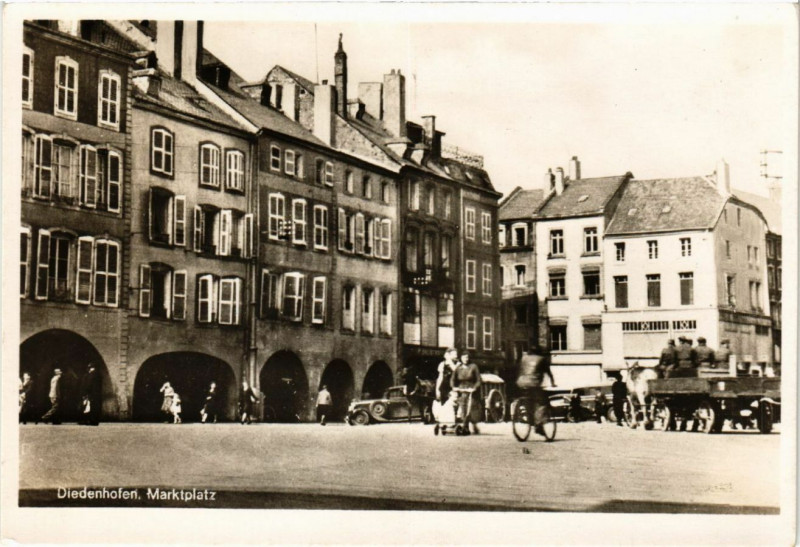 Carte postale ancienne Diedelhofen Marktplatz