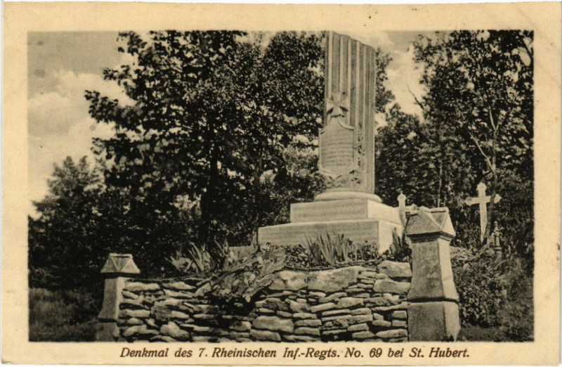 Carte postale ancienne Denkmal des 7. Reinischen Inf.-Regts No. 69 bei Saint-Hubert à Saint-Hubert