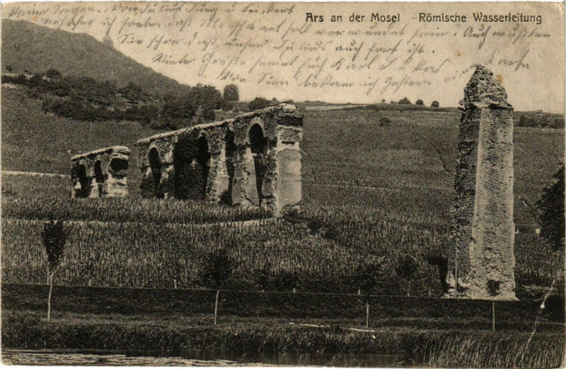 Carte postale ancienne Ars an der Mosel - Romische Wasserleitung