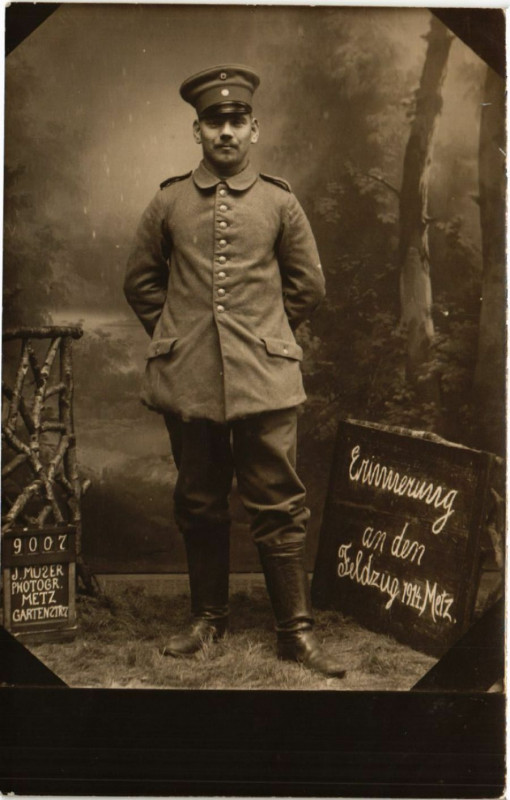 Carte postale ancienne Erinnerung an den Feldzug 1914 Metz à Metz