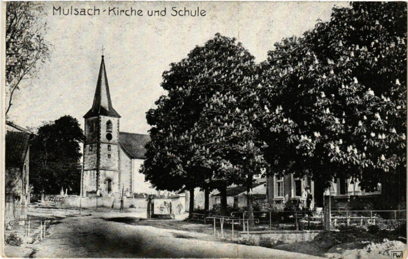 Carte postale ancienne Moussey - Mulsach - Kirche und Schule à Moussey