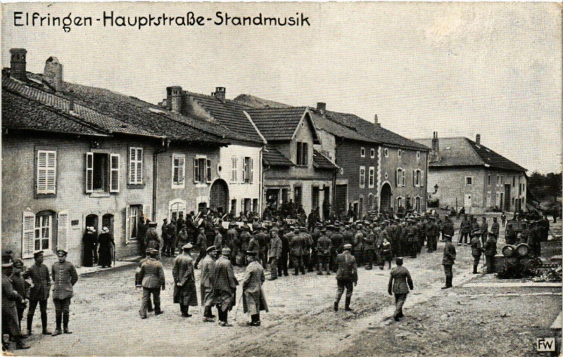 Carte postale ancienne Elfringen - Hauptstrasse - Standmusik