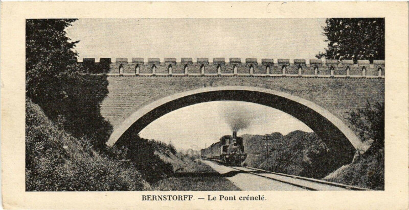 Carte postale ancienne Bernstorff - Le Pont Crenele