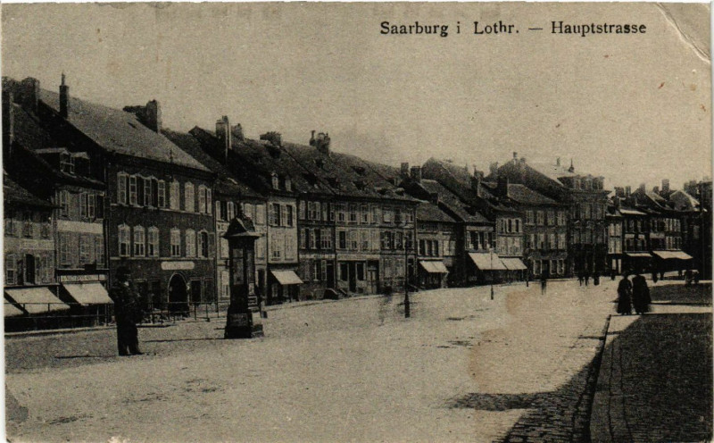 Carte postale ancienne Saarburg i. L - Hauptstrasse