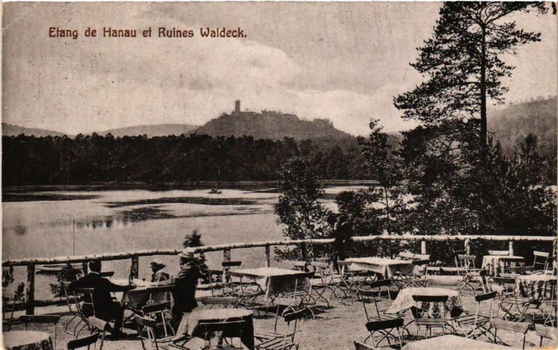 Carte postale ancienne Etang de Hanau et Ruines Waldeck