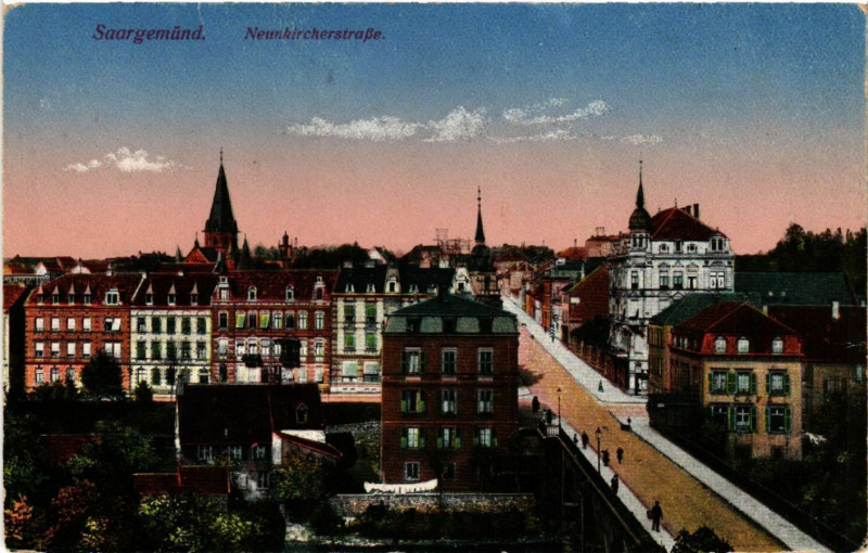 Carte postale ancienne Saargemund - Neunkirchestrasse