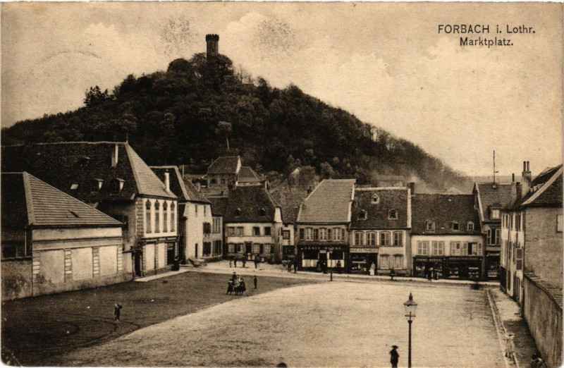 Carte postale ancienne Forbach - Marktplatz à Forbach