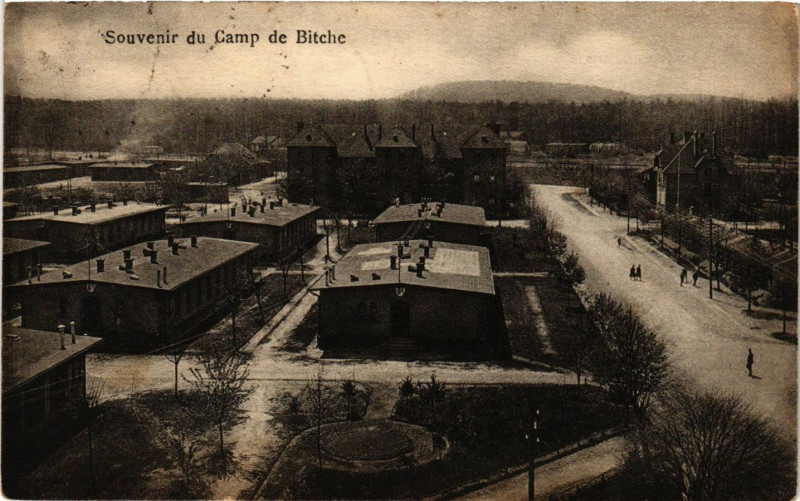 Carte postale ancienne Souvenir du Camp de Bitche à Bitche