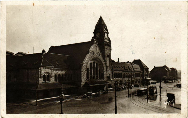 Carte postale ancienne Metz La Gare Centrale à Metz