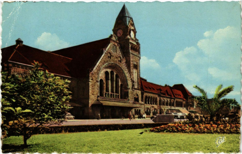Carte postale ancienne Metz La Gare à Metz