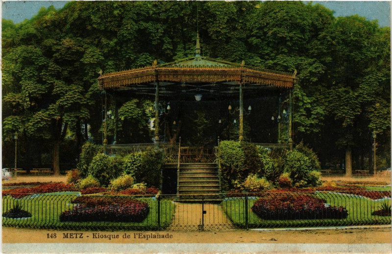 Carte postale ancienne Metz - Kiosque de l'Esplanade à Metz