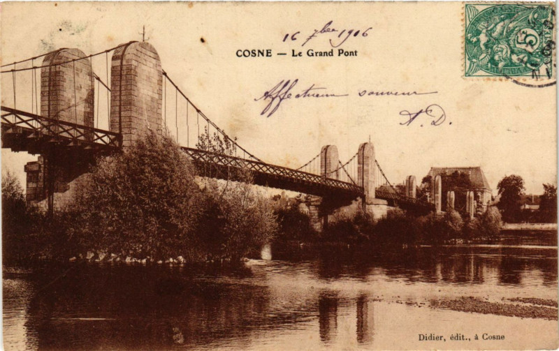 Carte postale ancienne Cosne - Le Grand Pont