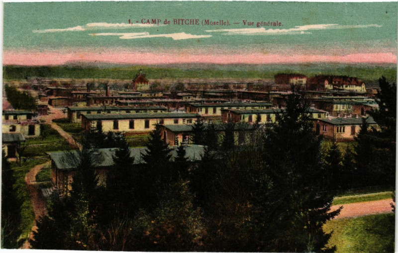 Carte postale ancienne Camp de Bitche - Vue générale à Bitche