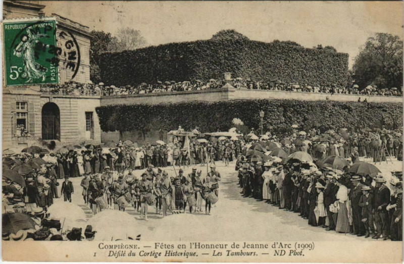 Carte postale ancienne Compiegne Fétes de Jeanne D'arc à Compiègne