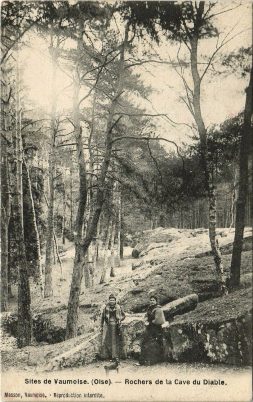 Carte postale ancienne Sites de Vaumoise - Rochers de la Cave du Diable à Vaumoise