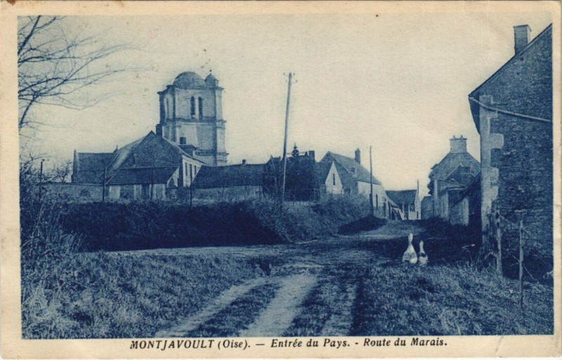 Carte postale ancienne Montjavoult - Entrée du Pays - Route du Marais à Montjavoult