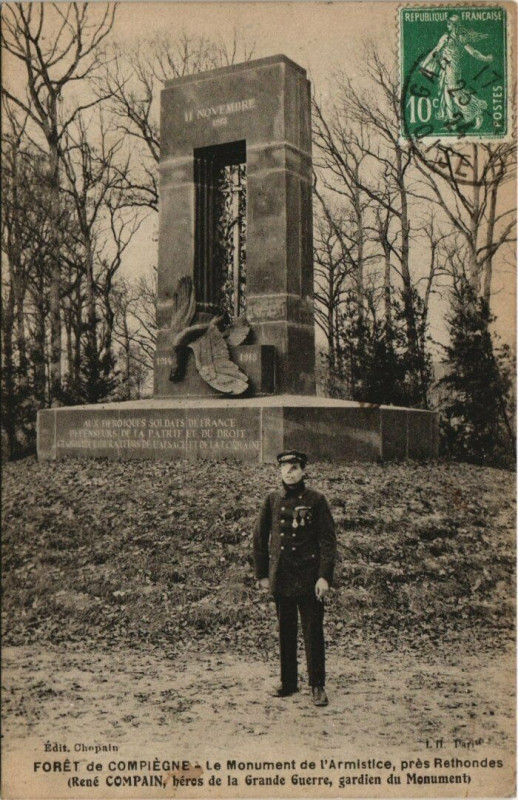 Carte postale ancienne Foret de Compiegne - Le Monument de l'Armiisitce à Compiègne