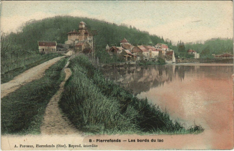 Carte postale ancienne Pierrefonds - Les bords du lac à Pierrefonds