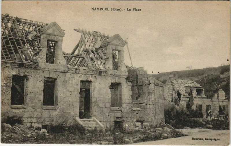 Carte postale ancienne Nampcel - La Place à Nampcel