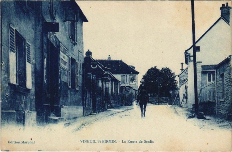 Carte postale ancienne Vineuil - Saint-Firmin - La Route de Senlis à Senlis
