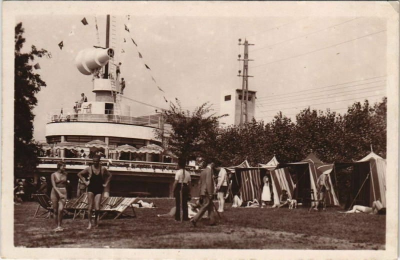 Carte postale ancienne Plage de Lys-Chantilly a Boran un coin de la Plage à Antilly