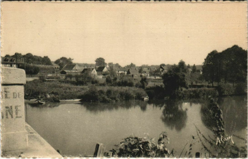 Carte postale ancienne Rethondes Paysage sur l'Aisne à Rethondes