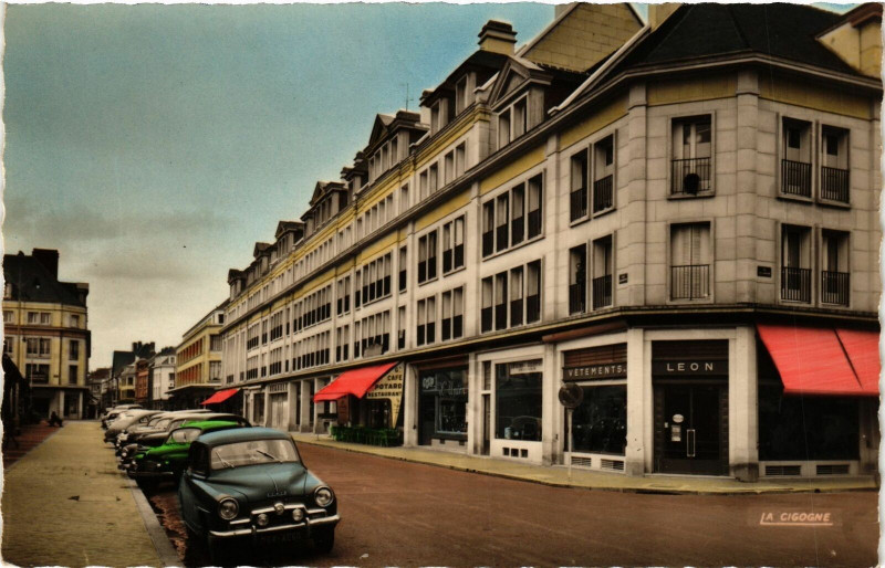 Carte postale ancienne Beauvais Place Jeanne Hachette France à Beauvais