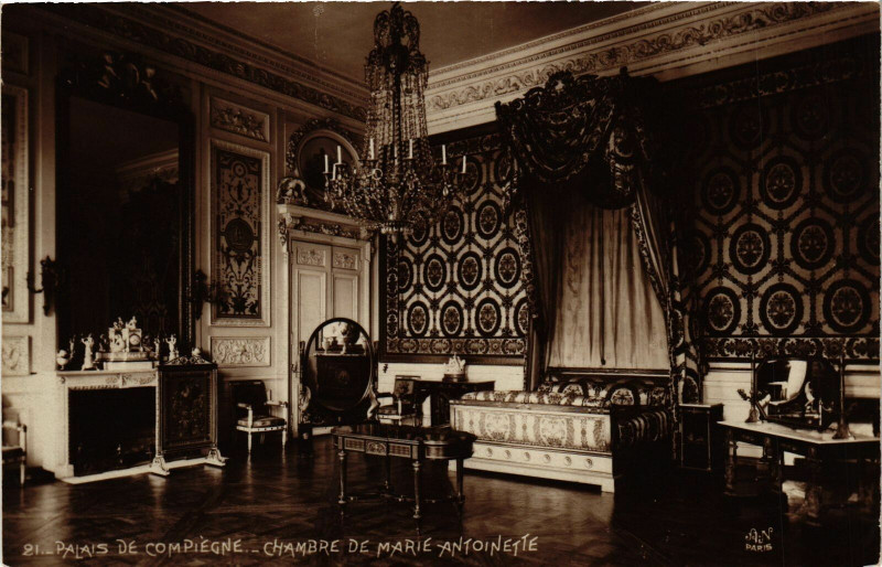 Carte postale ancienne Compiegne Palais, Chambre de Marie-Antoinette France à Compiègne
