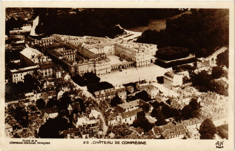 Carte postale ancienne Compiegne Chateau de Compiegne France à Compiègne