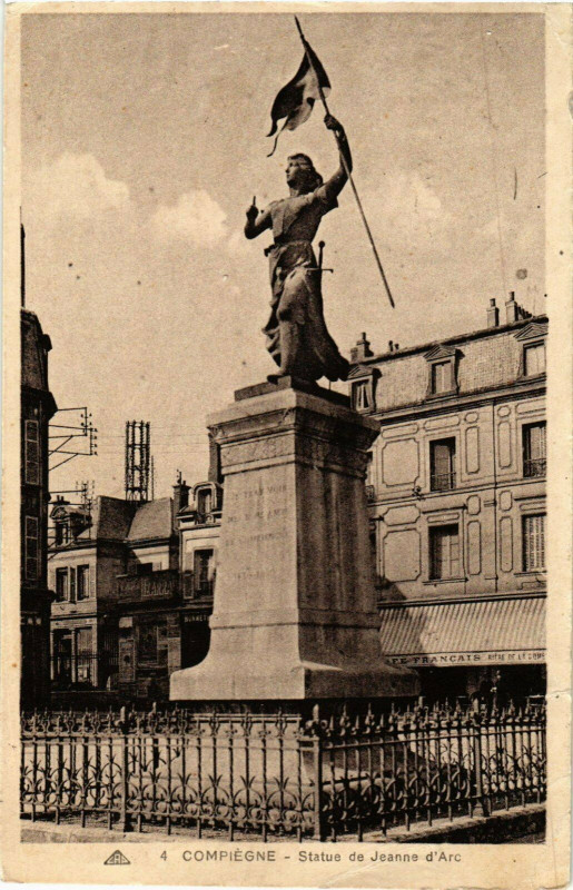 Carte postale ancienne Compiegne Statue de Jeanne d'Arc France à Compiègne