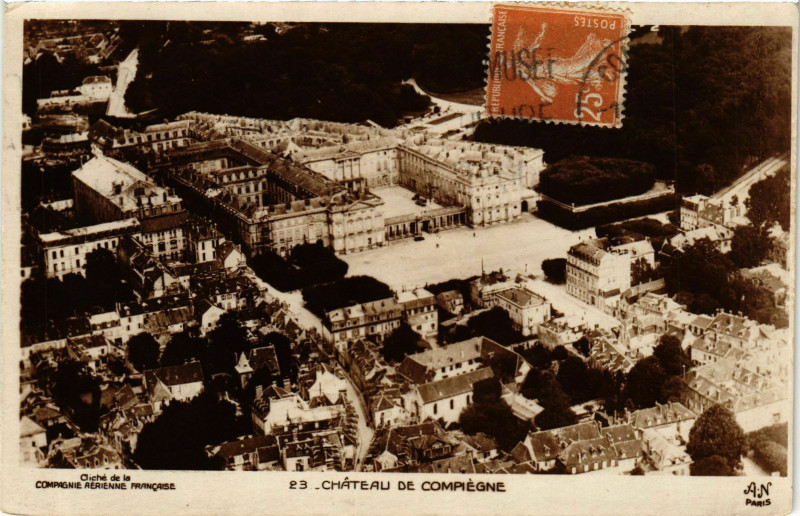 Carte postale ancienne Compiegne Chateau de Compiegne France à Compiègne