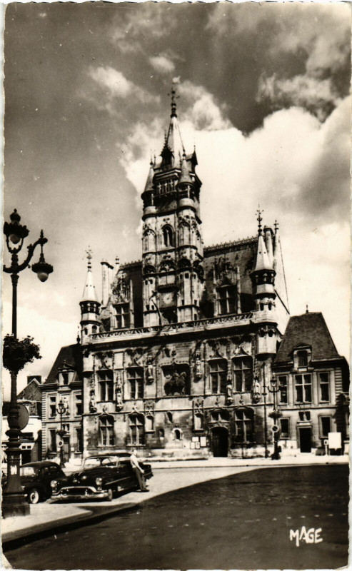 Carte postale ancienne Compiegne L'Hotel de Ville France à Compiègne