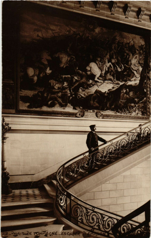 Carte postale ancienne Compiegne Palais, Escalier d'Apollon France à Compiègne