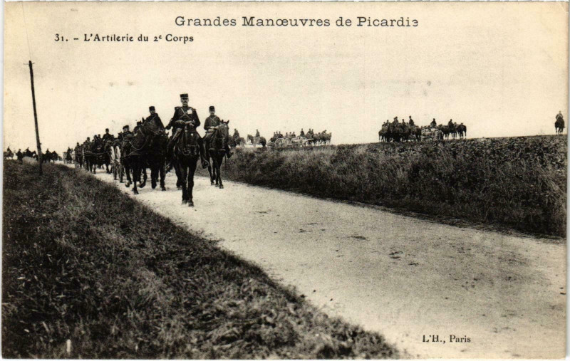 Carte postale ancienne Militaire - Grande Manoeuvres de Picardie L'Artillerie du 2e