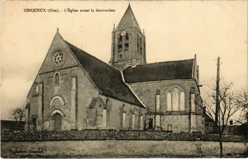 Carte postale ancienne Cinqueux - L'Eglise avant la Destruction à Cinqueux