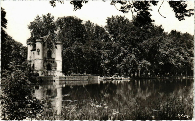 Carte postale ancienne Coye-la-Foret - Chateau de la Reine-Blanche à Coye-la-Forêt