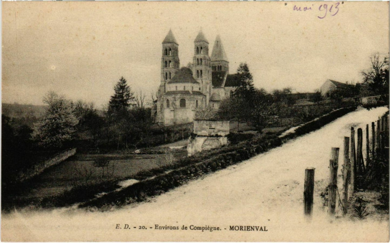 Carte postale ancienne Morienval - Vue - Environs de Compiegne à Morienval