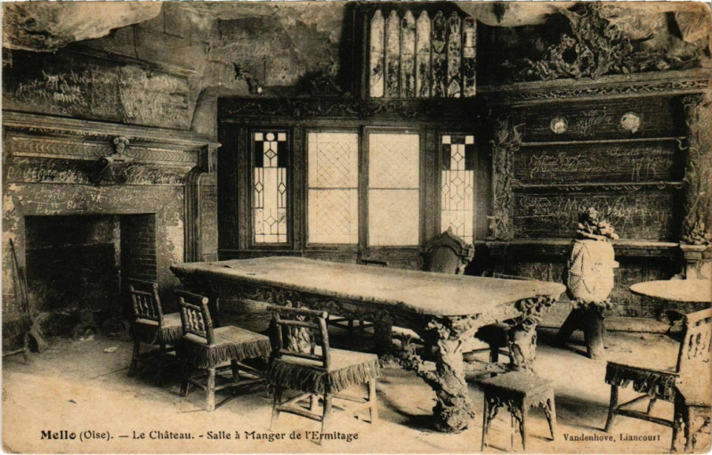 Carte postale ancienne Mello - Le Chateau - Salle a Manger de l'Ermitage à Mello