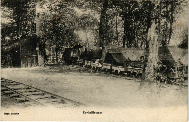 Carte postale ancienne Ravitaillement