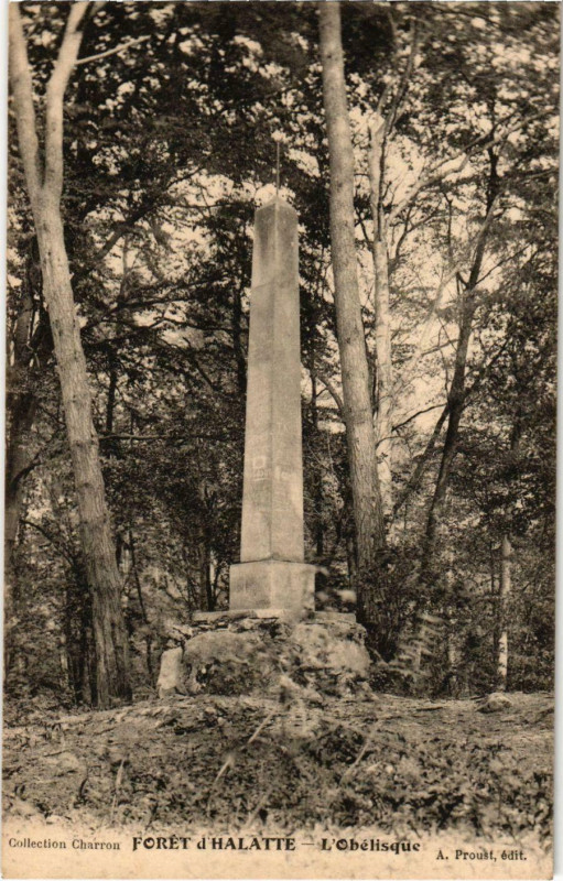 Carte postale ancienne Foret d'Halatte - L'Obelisque