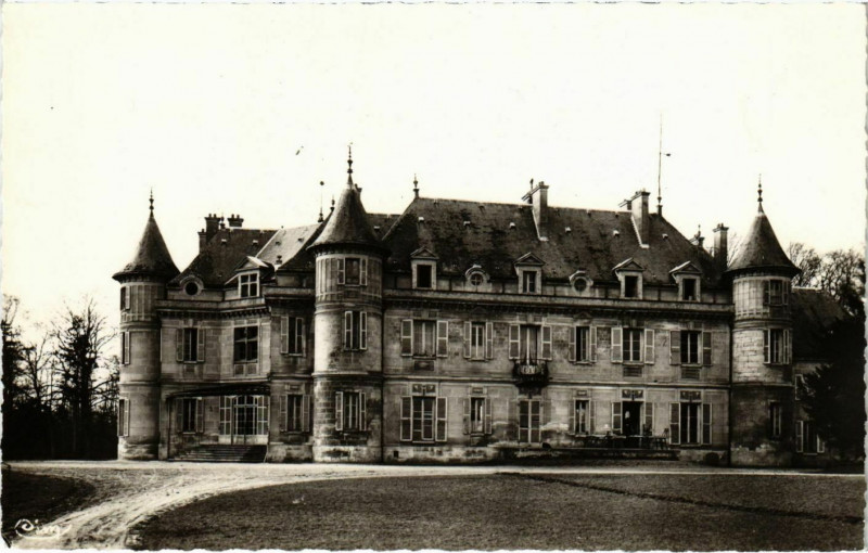 Carte postale ancienne Lamorlaye - Le Chateau à Lamorlaye