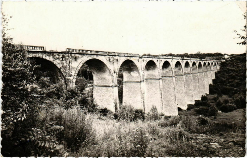 Carte postale ancienne Coye-la-Foret - Le Viaduc à Coye-la-Forêt