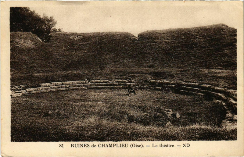 Carte postale ancienne Ruines de Champlieu - Le Theatre