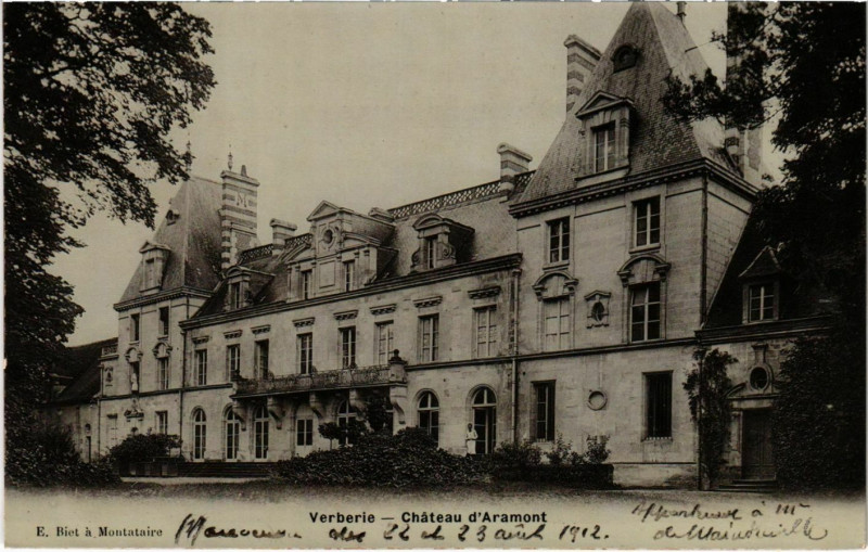 Carte postale ancienne Verberie - Chateau d'Aramont à Verberie