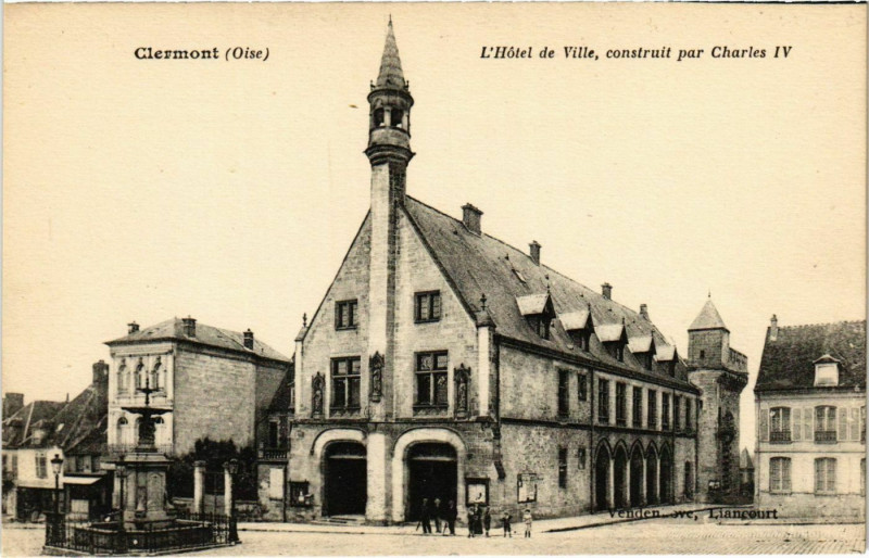 Carte postale ancienne Clermont - L'Hotel de Ville à Clermont