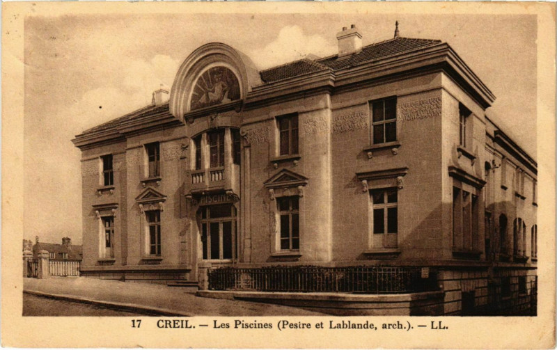 Carte postale ancienne Creil - Les Piscines à Creil