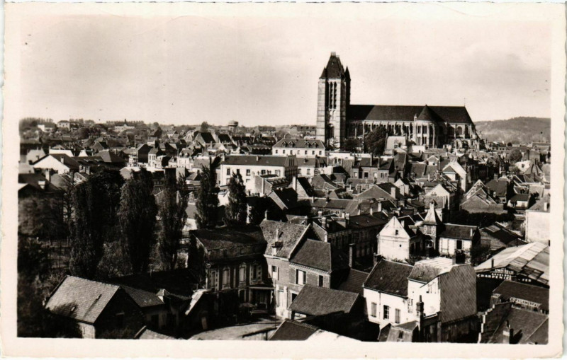 Carte postale ancienne Noyon - Panorama à Noyon