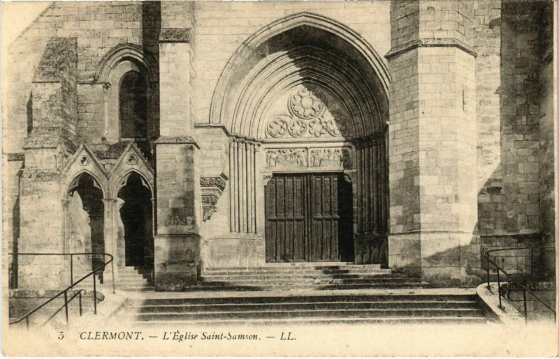 Carte postale ancienne Clermont - L'Eglise Saint-Samson à Clermont